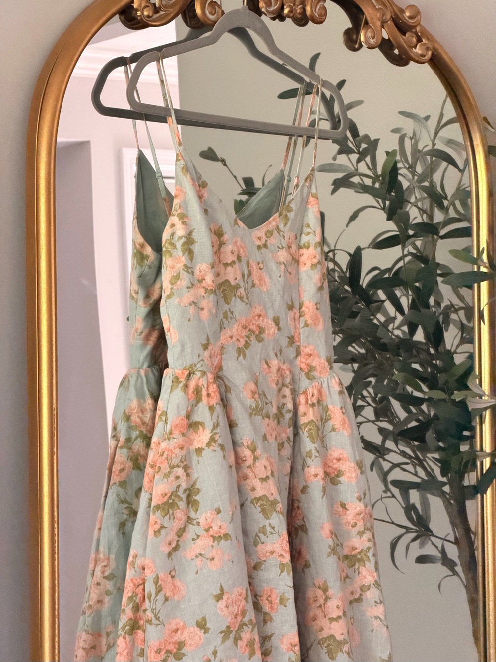 ARITZIA Wilfred Technique Linen Dress in Agave Green/Soft Peach - Picture 5 of 8